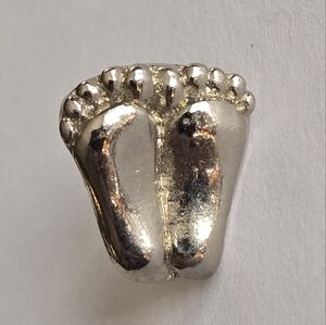 Feet pin silver tone brooch foot barefoot lapel